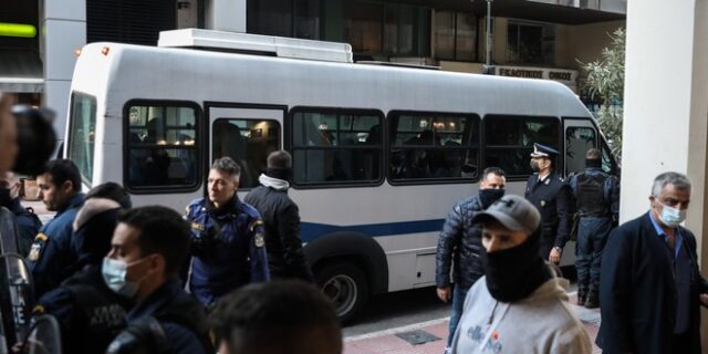 Πέραμα: Παρουσιάστηκε ο 15χρονος που είχε διαφύγει