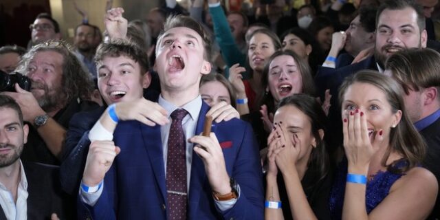 Εκλογές στην Τσεχία: Μεγάλη ανατροπή και προβάδισμα για την κεντροδεξιά συμμαχία – Χάνει ο Αντρέι Μπάμπις