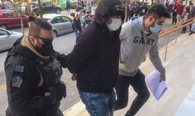 Θεσσαλονίκη: Από την επίθεση με ακροδεξιούς στο “δεν ανήκω πουθενά” – Τα γυρίζει ο 30χρονος που θα δικαστεί στο Αυτόφωρο