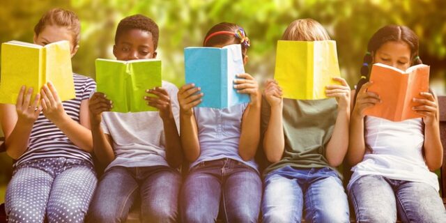 Γιατί οι ήρωες των παιδικών βιβλίων να μην είναι ΑΜΕΑ, πρόσφυγες ή Ρομά; – Η “ντροπή” του 2,5%