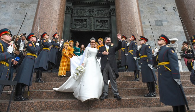 Ρωσία: Η μοναρχία ζει, οι τσάροι βασιλεύουν και… παντρεύονται – Πρώτος βασιλικός γάμος έναν αιώνα μετά