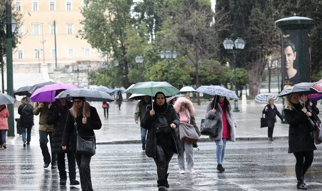 Καιρός: Βροχές το απόγευμα και καταιγίδες από το βράδυ της Τετάρτης