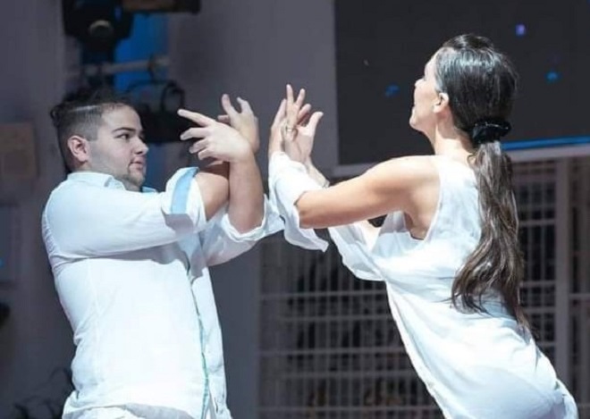 Θεσσαλονίκη: Η κοινωνική λειτουργός που διδάσκει θεραπευτικό χορό σε ΑμεΑ