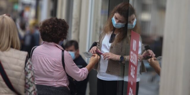Νέα μέτρα: Τι αλλάζει από Δευτέρα στο λιανεμπόριο – Τι ισχύει για τα σούπερ μάρκετ