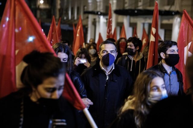 Τσίπρας για Πολυτεχνείο: Οι αγώνες της νεολαίας απέναντι σε μια ακραία συντηρητική πολιτική είναι ελπίδα για ένα καλύτερο αύριο