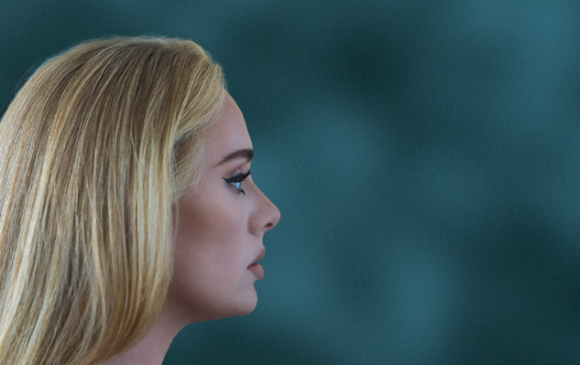 Adele: Κυκλοφόρησε το πολυαναμενόμενο άλμπουμ “30” και το Twitter “έκλαψε”