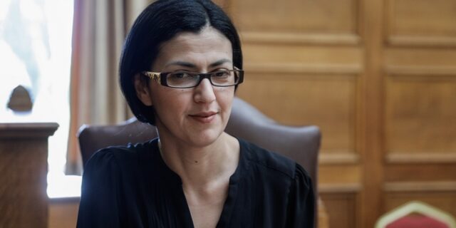 Ειρήνη Αγαπηδάκη: Θετική στον κορονοϊό η αναπληρώτρια υπουργός Υγείας – Δεν θα παραστεί στην ορκωμοσία της κυβέρνησης
