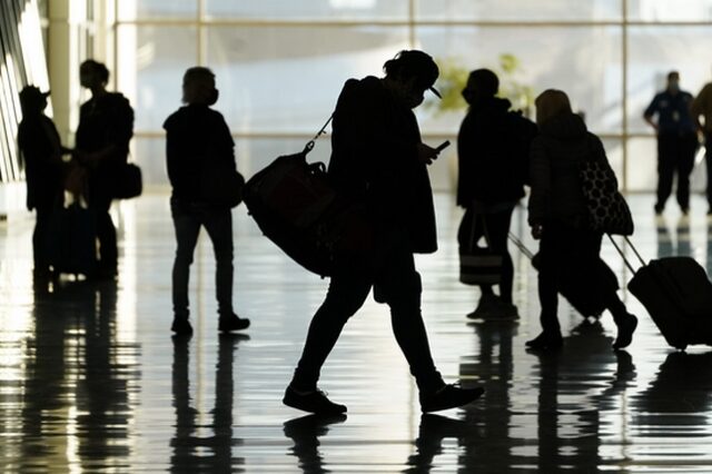 Πρόταση Κομισιόν: Ταξίδια εντός ΕΕ μόνο για όσους έχουν κάνει την 3η δόση