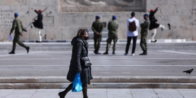 Νέο πακέτο – “αντίδοτο” στην ακρίβεια εξετάζει το Μαξίμου