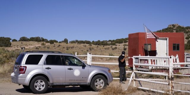 Άλεκ Μπάλντουιν: Ο βοηθός σκηνοθέτη σπάει τη σιωπή του – “Δεν έλεγξα το όπλο”