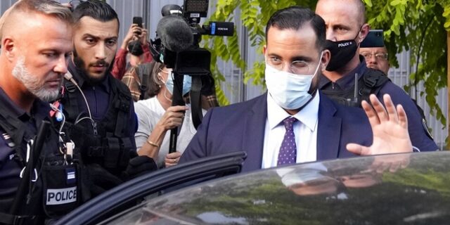 Γαλλία: Καταδίκη για πρώην σωματοφύλακα του Μακρόν που επιτέθηκε σε διαδηλωτές
