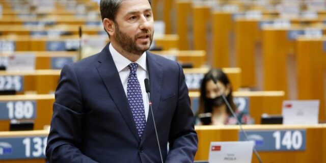 Ανδρουλάκης: Η ΕΕ υποτίμησε τις αυτοκρατορικές ιδέες του Πούτιν αλλά και του Ερντογάν