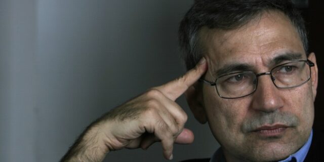 Ορχάν Παμούκ: Αντιμέτωπος με νέα δίωξη για προσβολή του Κεμάλ Ατατούρκ και της τουρκικής σημαίας