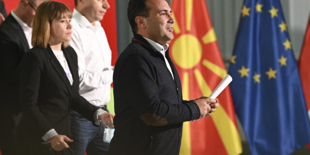 Βόρεια Μακεδονία: Κανείς δεν ξέρει αν ο Ζάεφ έχει πλειοψηφία στη Βουλή
