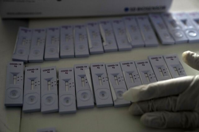 Μια Ελληνίδα ανακάλυψε το τεστ που αναγνωρίζει τον κορονοϊό με μια ανάσα