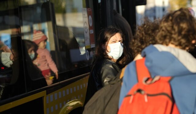 Μετάλλαξη Όμικρον: Καταγράφηκαν 13 κρούσματα στην Πορτογαλία