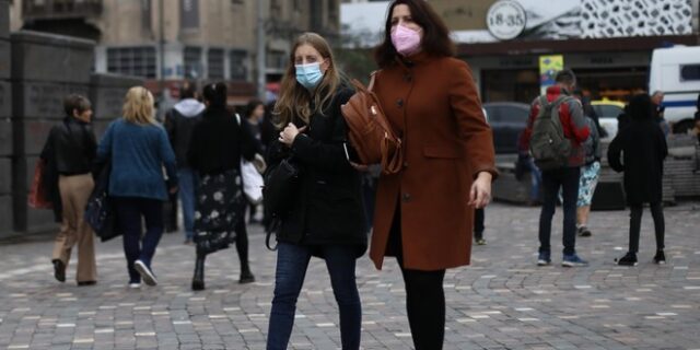 Κορονοϊός: 973 νέα κρούσματα σήμερα στην Αττική