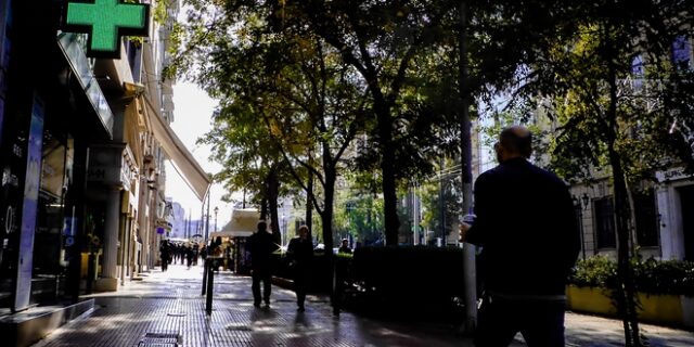 Κορονοϊός: 2025 νέα κρούσματα σήμερα στην Αττική