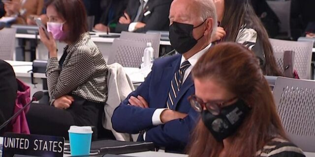 Κοιμήθηκε ο Μπάιντεν στην COP26;