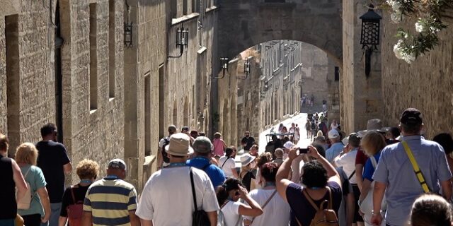 Απογειώθηκε ο τουρισμός στο Νότιο Αιγαίο