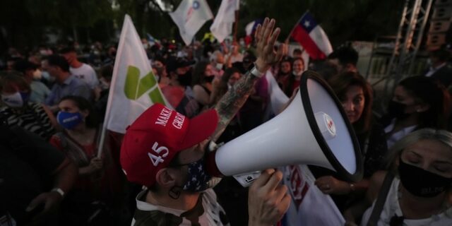 Χιλή: Απορρίφθηκε με 62% το νέο Σύνταγμα