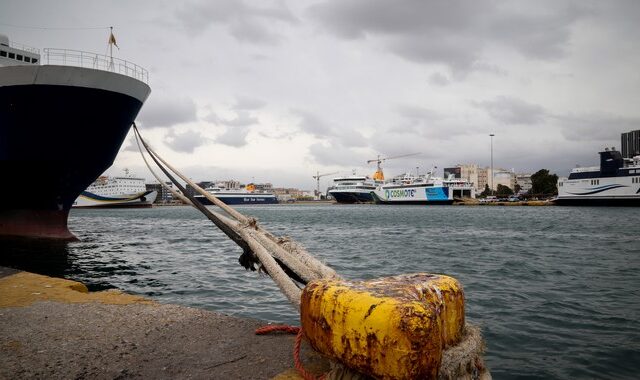Κακοκαιρία: Δεμένα τα πλοία σε Ζάκυνθο, Κεφαλονιά και Ιθάκη
