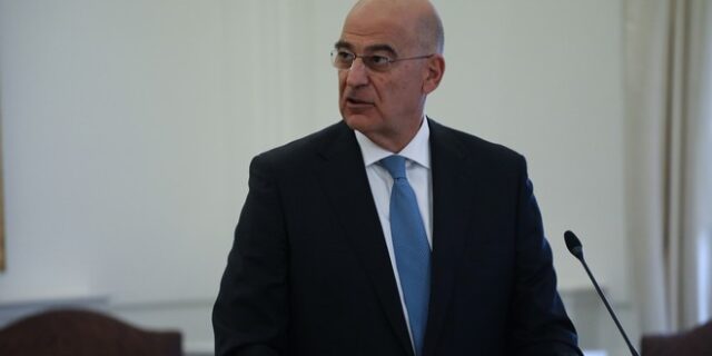 Δένδιας: Να υποδειχθούν στην Τουρκία οι “κόκκινες γραμμές” για τα Βαρώσια