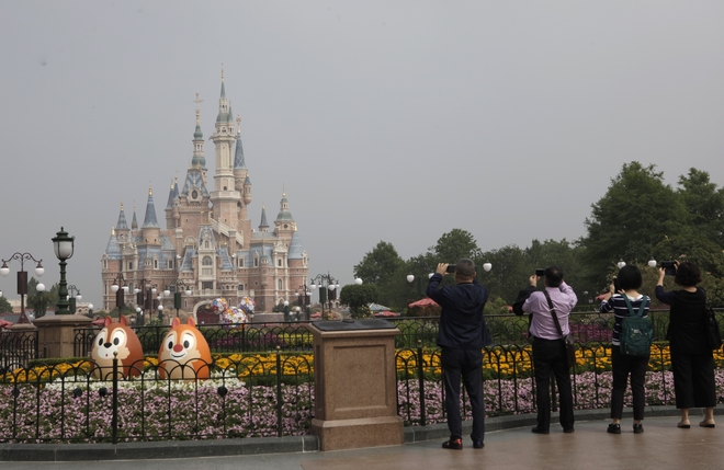 Σαγκάη: Έκλεισε η Disneyland μετά τον εντοπισμό κρούσματος κορονοϊού