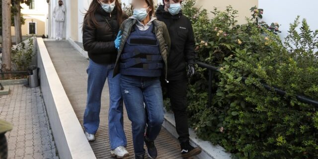 Πυροβολισμοί στο Χαλάνδρι: Απολογείται η 49χρονη εικαστικός