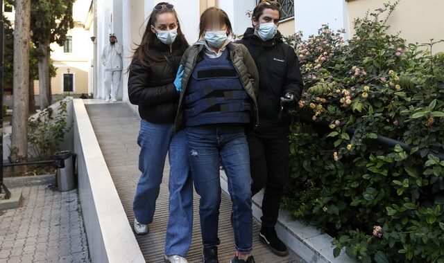Πυροβολισμοί στο Χαλάνδρι: Προφυλακιστέα η 49χρονη εικαστικός