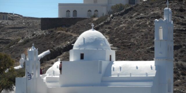 Εορτολόγιο: Ποιοι γιορτάζουν την Τρίτη 16 Νοεμβρίου