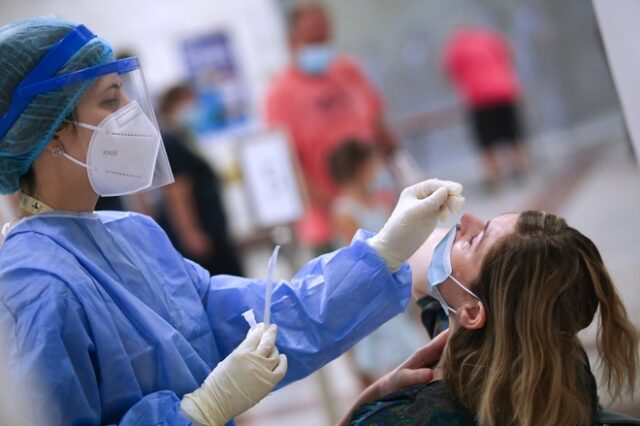 ΕΟΔΥ: Πού θα γίνονται δωρεάν rapid test την Πέμπτη (6/1)