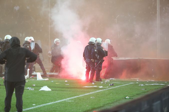 Θεσσαλονίκη: Τέσσερις συλλήψεις για τα επεισόδια στην Τούμπα