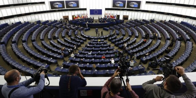 Πόλεμος στην Ουκρανία: “Πόρτα” Ευρωκοινοβουλίου σε Ρώσους και Λευκορώσους διπλωμάτες