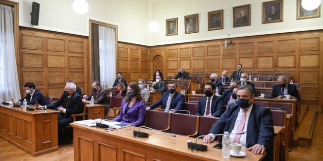 Εξεταστική για “Λίστα Πέτσα”… δίχως Πέτσα