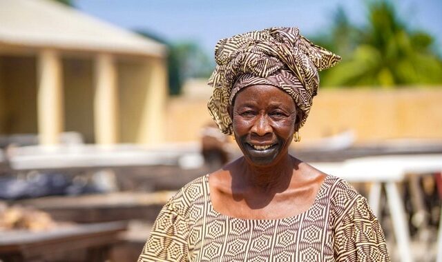 Αποστολή στη Σενεγάλη: Fatou Sarr, μια ακτιβίστρια ετών 70