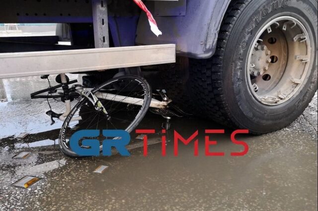 Θεσσαλονίκη: Φορτηγό παρέσυρε ποδηλάτισσα – Νοσηλεύεται σε κρίσιμη κατάσταση