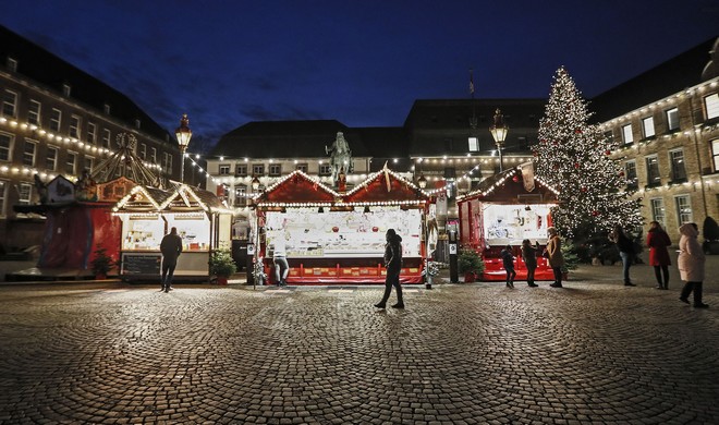 Κορονοϊός: Lockdown και περιορισμοί στην Ευρώπη με το βλέμμα στα Χριστούγεννα