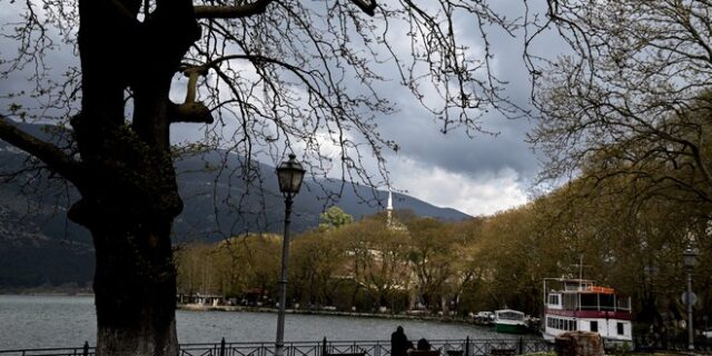 Καιρός: Λίγες βροχές και σποραδικές καταιγίδες