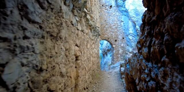 Παλαιά Μονή Φιλοσόφου: Η “ιερή χρονοκάψουλα” της Ελλάδας που ελάχιστοι γνωρίζουν