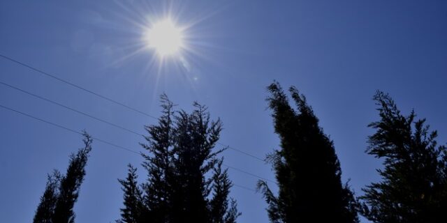 Καιρός: Προ των πυλών το δεύτερο κύμα ζεστής