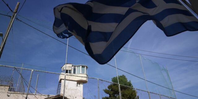 Φυλακές: Προσλαμβάνουν αστυνομικούς για να συλλαμβάνουν αλλά κανέναν για να φυλάει τους συλληφθέντες