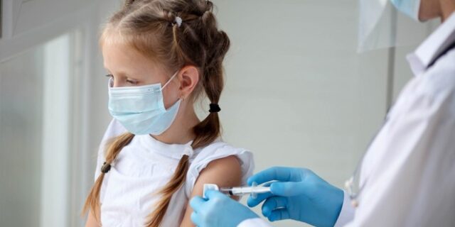 Εμβόλιο Κορονοϊού: Πάνω από 29.000 ραντεβού έχουν κλειστεί για τα παιδιά