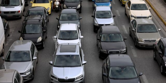 Κίνηση στους δρόμους: Στο “κόκκινο” ο Κηφισός, μποτιλιάρισμα σε πολλές περιοχές – LIVE χάρτης