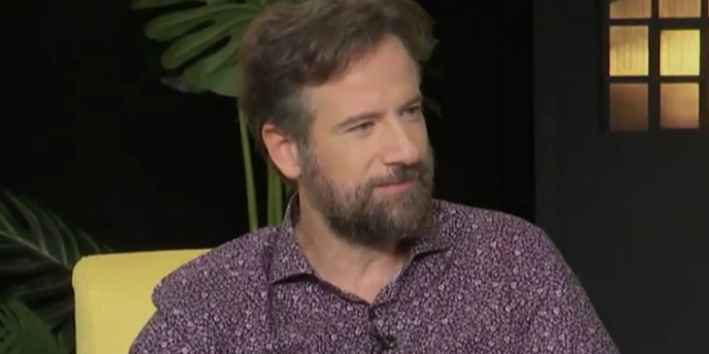 Ο Κωστής Μαραβέγιας μίλησε ανοιχτά για τη δερματική του πάθηση