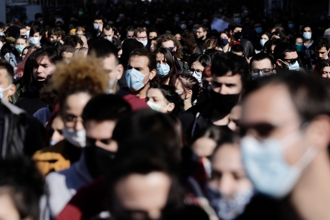 Κορονοϊός: Ρεκόρ με 6808 νέα κρούσματα σήμερα στην Ελλάδα – 42 νεκροί και 441 διασωληνωμένοι
