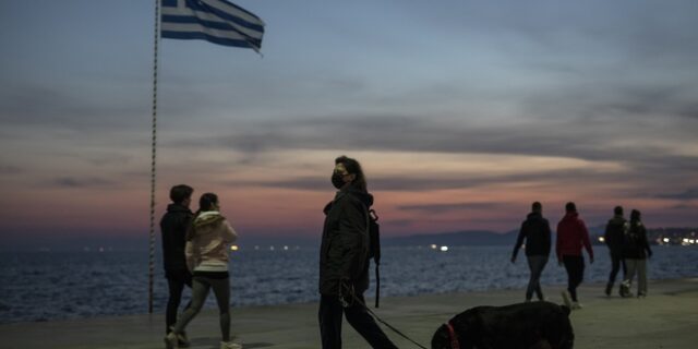 Κορονοϊός- διασπορά: Συναγερμός για Θεσσαλονίκη, Θεσσαλία και Αττική