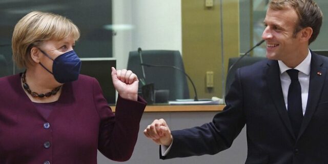 Το τελευταίο αντίο του Εμανουέλ Μακρόν στην Άνγκελα Μέρκελ