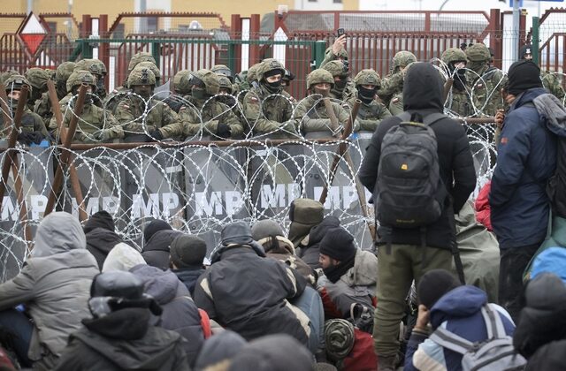 Πολωνία: Χτίζει τείχος στα σύνορα με τη Λευκορωσία
