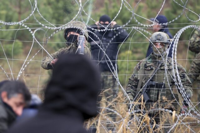 Πολωνία: Ομάδα 50 μεταναστών κατάφερε να περάσει στη χώρα από τα σύνορα με Λευκορωσία